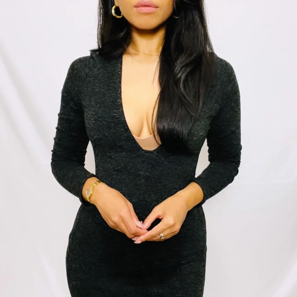 Tobi | Grey Long Sleeve V-Neck Fitted Knit Mini Dress S